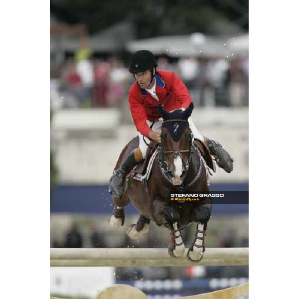 ROMA - Villa Borghese - 75¡ Piazza di Siena - Richard Spooner on Cristallo jumps during the Loro Piana Grand Prix Rome, 27th may 2007 ph. Stefano Grasso