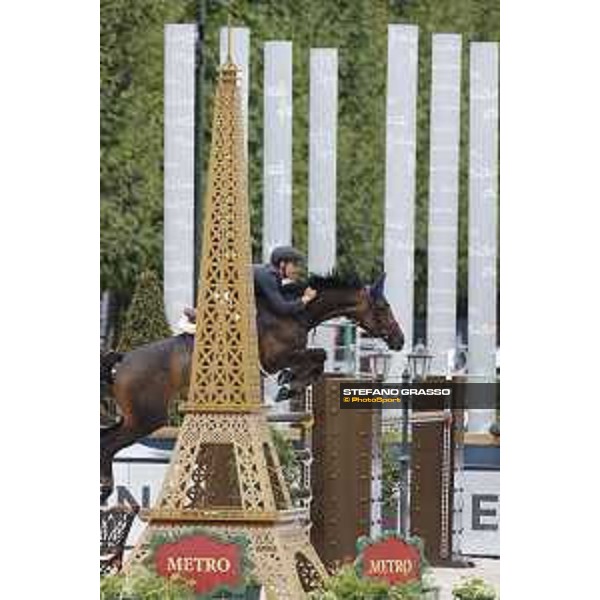 LGCT of Paris Eiffel - Class 9 - Leopold Van Asten on VDL Groep Miss Untouchable - Paris, 1st july 2017 - ph.Stefano Grasso/LGCT