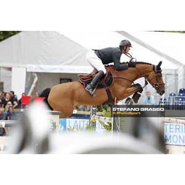 LGCT of Paris - Class 16 - Patrice Delaveau on Urcos de Kerglenn HDC - Paris , Champ de Mars - 2 July 2017 - ph.Stefano Grasso/LGCT