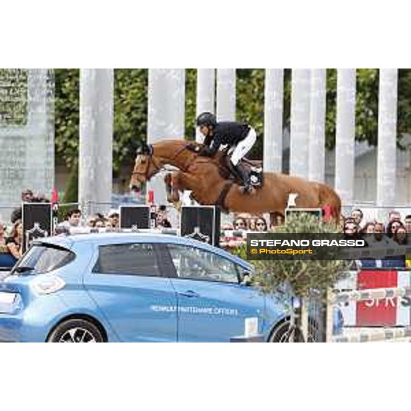 LGCT of Paris - Class 16 - Laura Kraut on Whitney - Paris , Champ de Mars - 2 July 2017 - ph.Stefano Grasso/LGCT