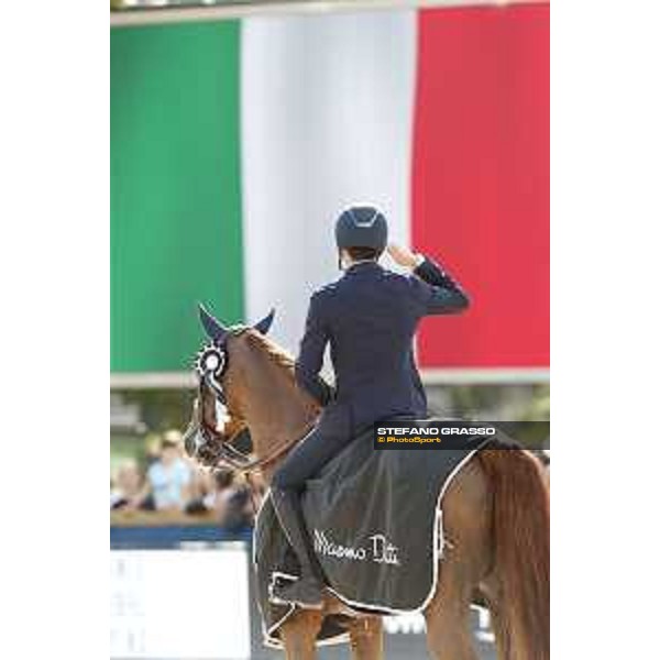 LGCT of Paris - Class 16 - Prize giving ceremony - Lorenzo De Luca on Halifax van het Kluizebos with the Massimo Dutti Eiffel Challenge - Paris , Champ de Mars - 2 July 2017 - ph.Stefano Grasso/LGCT