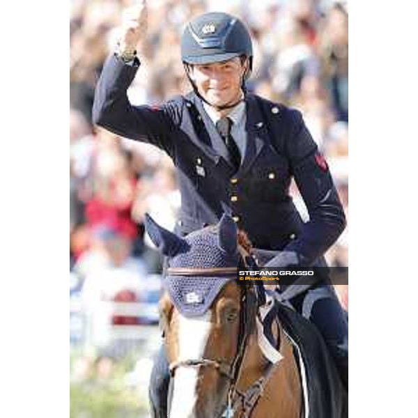 LGCT of Paris - Class 16 - Prize giving ceremony - Lorenzo De Luca on Halifax van het Kluizebos parade after winning Massimo Dutti Eiffel Challenge - Paris , Champ de Mars - 2 July 2017 - ph.Stefano Grasso/LGCT