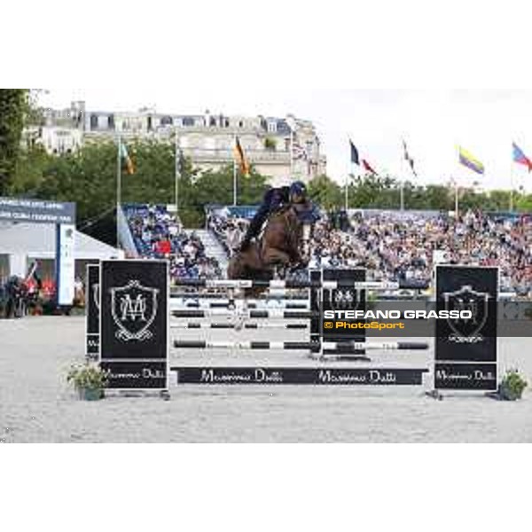 LGCT of Paris - Class 16 - Lorenzo De Luca on Halifax van het Kluizebos - Paris , Champ de Mars - 2 July 2017 - ph.Stefano Grasso/LGCT