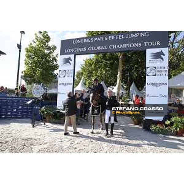 LGCT of Paris - Class 16 - Prize giving ceremony - Lorenzo De Luca on Halifax van het Kluizebos with the Massimo Dutti Eiffel Challenge - Paris , Champ de Mars - 2 July 2017 - ph.Stefano Grasso/LGCT