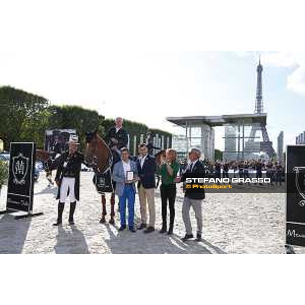 LGCT of Paris - Class 16 - Prize giving ceremony - Roger Yves Bost on Sidney Une Prince 2nd classified in Massimo Dutti Eiffel Challenge - Paris , Champ de Mars - 2 July 2017 - ph.Stefano Grasso/LGCT