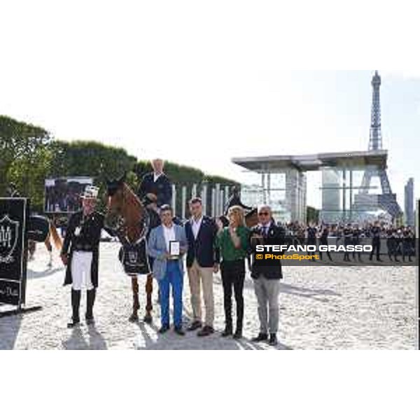 LGCT of Paris - Class 16 - Prize giving ceremony - Roger Yves Bost on Sidney Une Prince 2nd classified in Massimo Dutti Eiffel Challenge - Paris , Champ de Mars - 2 July 2017 - ph.Stefano Grasso/LGCT