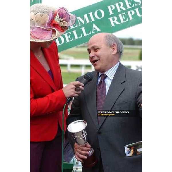 Vittorio Caruso interwieed ny Francesca Romana Barberini Premio Presidente della Repubblica Rome Capannelle 16th may 2004 ph. Stefano Grasso