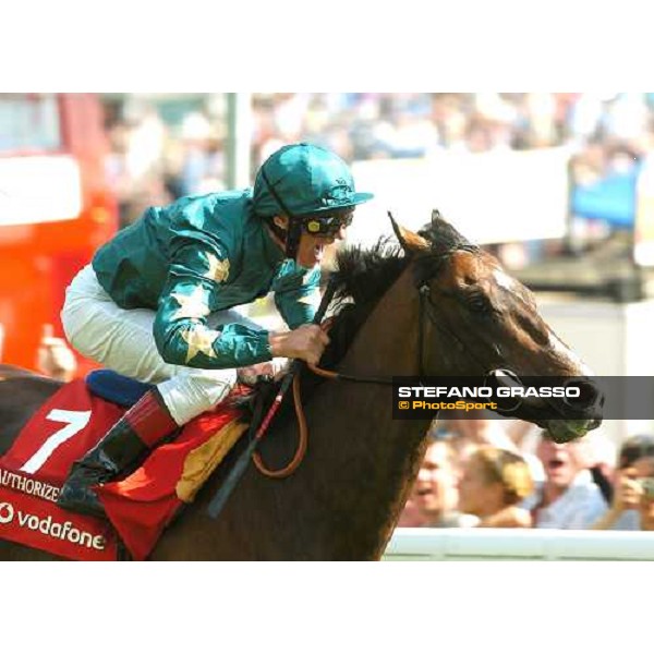 Frankie Dettori on Authorized wins the Vodafone Epsom Derby Epsom 2nd june 2007 ph. Jean Charles Briens
