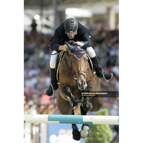 Marcus Fuchs on Loro Piana La Toya III during Gran Premio Roma - Loro Piana at 75.¡ Csio Piazza di Siena Rome, 27th may 2007 ph. Stefano Grasso