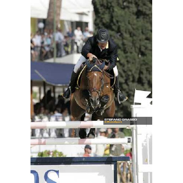 Marcus Fuchs on Loro Piana La Toya III during Gran Premio Roma - Loro Piana at 75.¡ Csio Piazza di Siena Rome, 27th may 2007 ph. Stefano Grasso