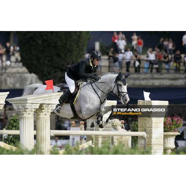 Jerry Smit on Loro Piana NAdir di San Patrignano during Gran Premio Roma - Loro Piana at 75.¡ Csio Piazza di Siena Rome, 27th may 2007 ph. Stefano Grasso