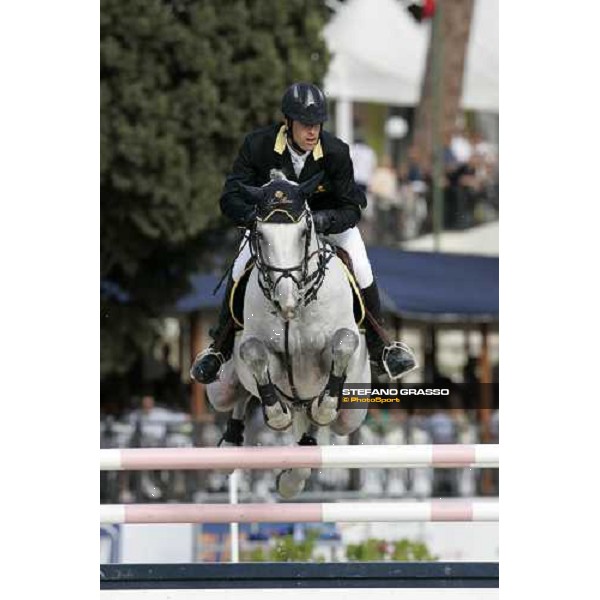 Jerry Smit on Loro Piana NAdir di San Patrignano during Gran Premio Roma - Loro Piana at 75.¡ Csio Piazza di Siena Rome, 27th may 2007 ph. Stefano Grasso