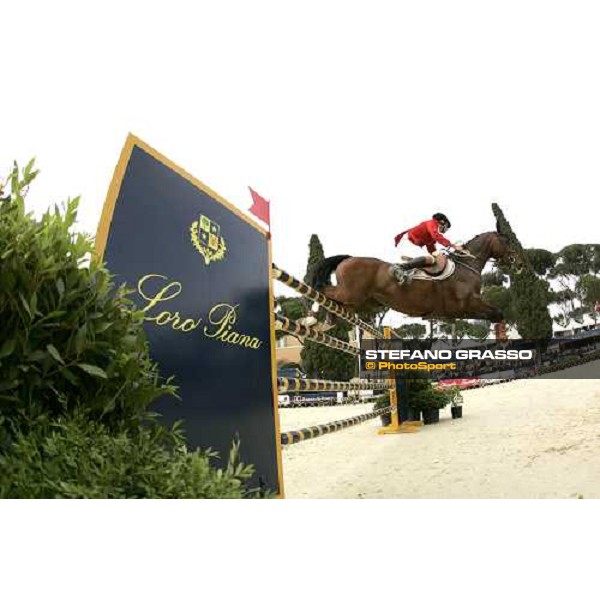 Richard Spooner on Cristallo 2nd classified in the Gran Premio Roma - Loro Piana at 75.¡ Csio Piazza di Siena Rome, 27th may 2007 ph. Stefano Grasso