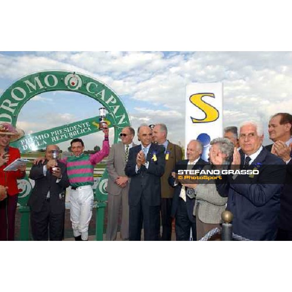 giving prize Premio Presidente della Repubblica Rome Capannelle 16th may 2004 ph. Stefano Grasso
