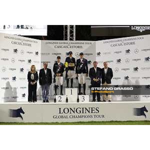 LGCT of Cascais - Grand Prix - The podium: 1st Danielle Goldstein, 2nd Maikel van der Vleuten, 3rd Martin Fuchs, Ana-Paula Pereira , Carlos Carreiras , Duarte Nobre Guedes , Jan Tops - Cascais, - 8 July 2017 - ph.Stefano Grasso/LGCT
