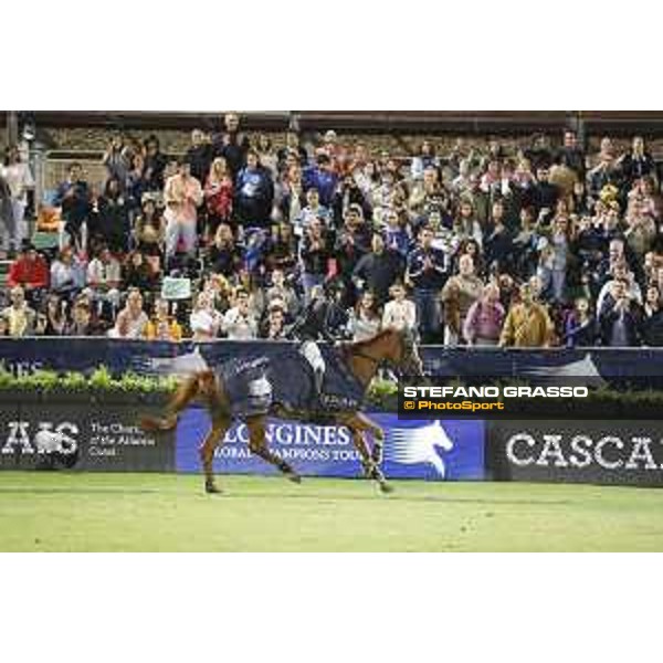 LGCT of Cascais - Grand Prix - Danielle Goldstein on Lizziemary parades after winning the LGCT grand Prix of Cascais - Cascais, - 8 July 2017 - ph.Stefano Grasso/LGCT