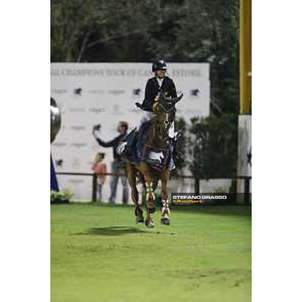 LGCT of Cascais - Grand Prix - Danielle Goldstein on Lizziemary parades after winning the LGCT grand Prix of Cascais - Cascais, - 8 July 2017 - ph.Stefano Grasso/LGCT