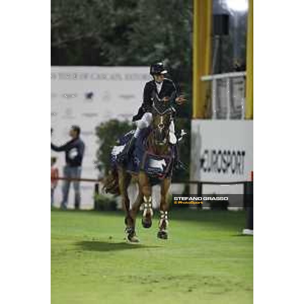 LGCT of Cascais - Grand Prix - Danielle Goldstein on Lizziemary parades after winning the LGCT grand Prix of Cascais - Cascais, - 8 July 2017 - ph.Stefano Grasso/LGCT
