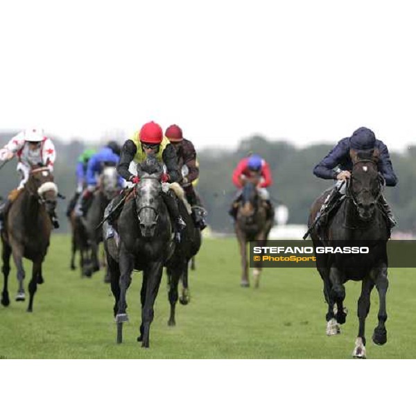 Michael Kinane on Yeats wins the Gold Cup beating Jamie Spancer on Geordieland Ascot, Royal Ascot 3rd day, 21st june 2007 ph. Stefano Grasso