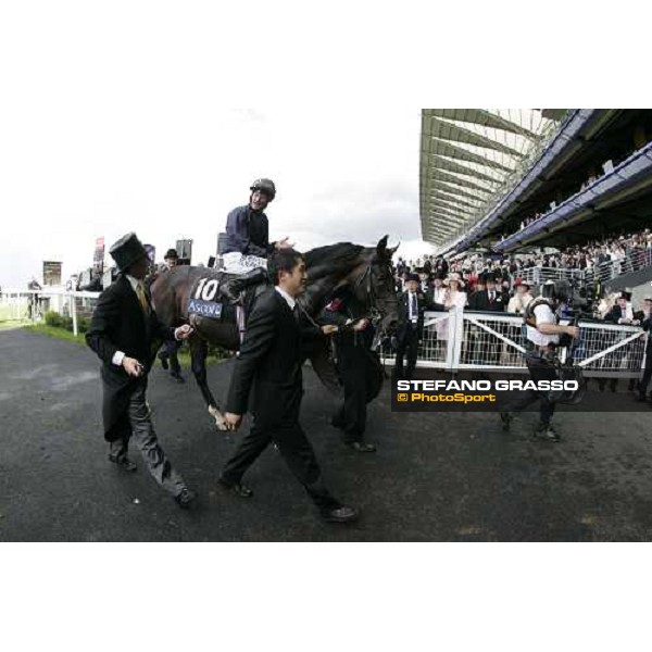 Michael Kinane on Yeats and Aidan O\' Brien come back to the winner circle after winning the Gold Cup Ascot, Royal Ascot 3rd day, 21st june 2007 ph. Stefano Grasso