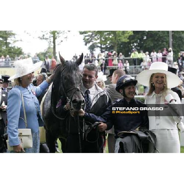Yeats\'s winning connection of the Gold Cup with Michael Kinane, Mrs. Magnier and Mrs. Nagle Ascot, Royal Ascot 3rd day, 21st june 2007 ph. Stefano Grasso