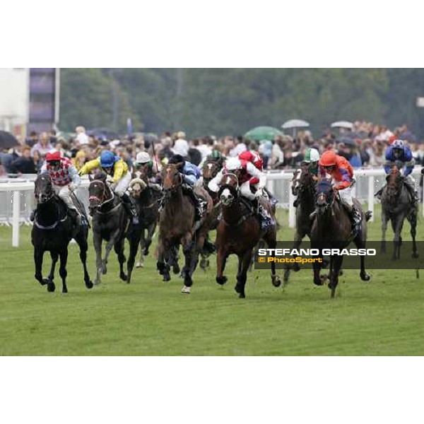 at the last few meters to the line, from right Jhonny Murtagh on Soldier\'s Tale wins the Golden Jubilee Stakes beating Takeover Target and Asset Ascot, Royal Ascot, 5th day 23rd june 2007 ph. Stefano Grasso
