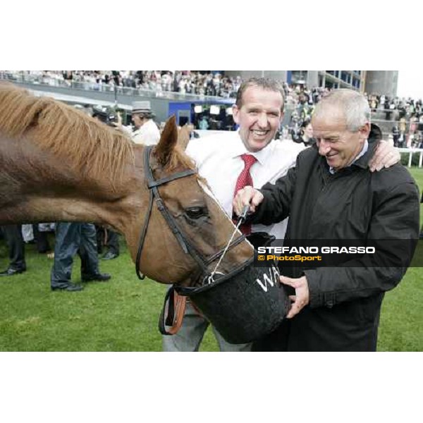 Soldier\'s Tale drinks some water after winning the Golden Jubilee Stakes Ascot, Royal Ascot, 5th day 23rd june 2007 ph. Stefano Grasso