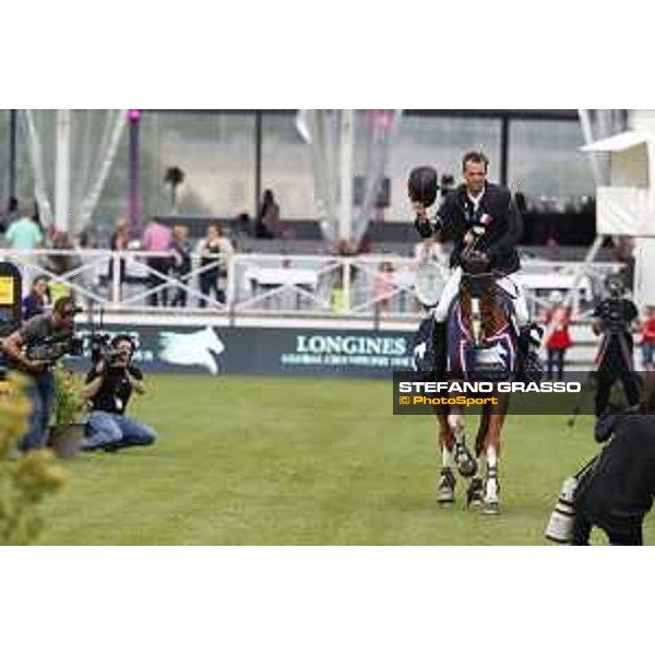 LGCT of Chantilly - Grand Prix - Harrie Smolders on Emerald NOP parades after winning the LGCT Grand Prix of Chantilly Chantilly,15th july 2017 ph.Stefano Grasso/LGCT