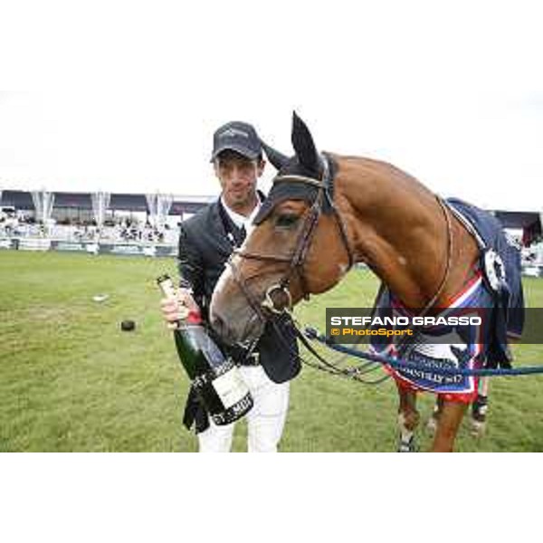 LGCT of Chantilly - Grand Prix - Harrie Smolders on Emerald NOP parades after winning the LGCT Grand Prix of Chantilly Chantilly,15th july 2017 ph.Stefano Grasso/LGCT