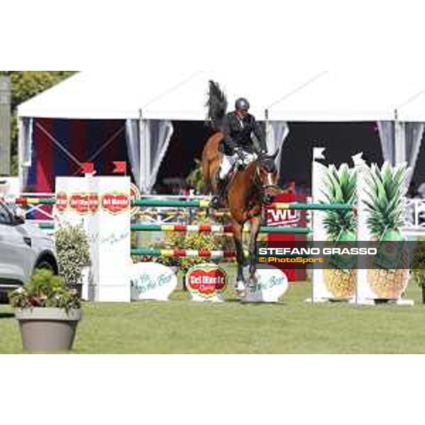 LGCT of Chantilly - Class 5 - John Whitaker on Crumley - Chantilly,16th july 2017 - ph.Stefano Grasso/LGCT