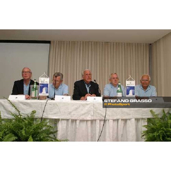 Capri - Rolex IMS World 2004 Il Briefing Inaugurale. Al centro Il Commodoro del Yacht Club Costa Smeralda Gianfranco Alberini Ph. Andrea Carloni
