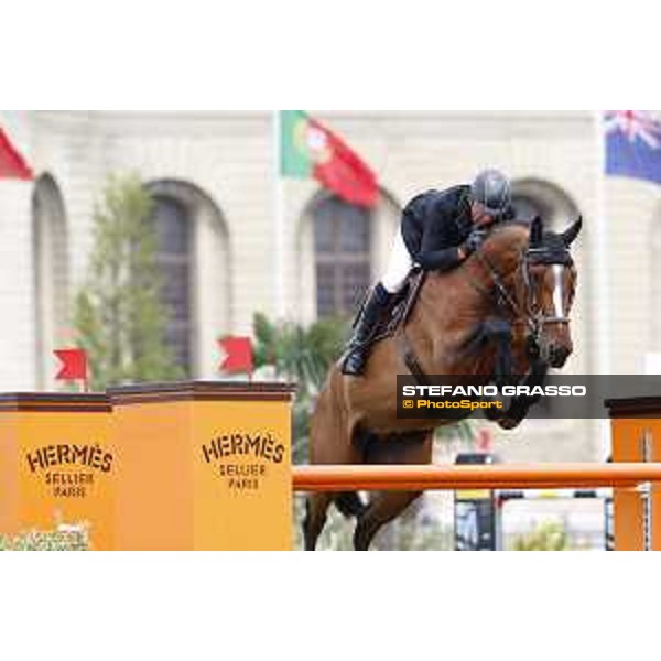 LGCT of Chantilly - Class 1 - John Whitaker on Crumley - Chantilly, - 14 July 2017 - ph.Stefano Grasso/LGCT