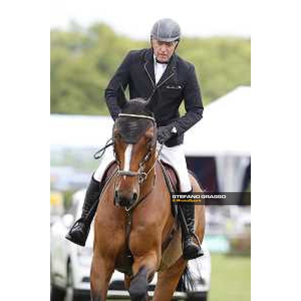 LGCT of Chantilly - Class 1 - John Whitaker on Crumley - Chantilly, - 14 July 2017 - ph.Stefano Grasso/LGCT
