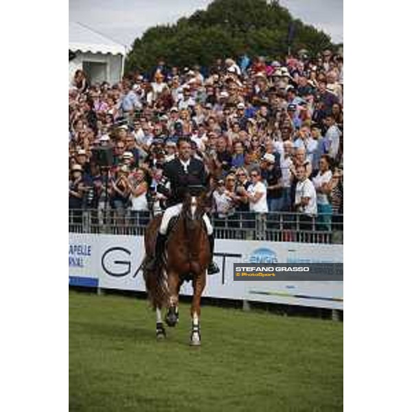 LGCT of Chantilly - Grand Prix - Prize giving ceremony - Harrie Smolders on Emerald NOP parades after winning LGCT Grand Prix of Chantilly - Chantilly, - 15 July 2017 - ph.Mario Grassia/LGCT