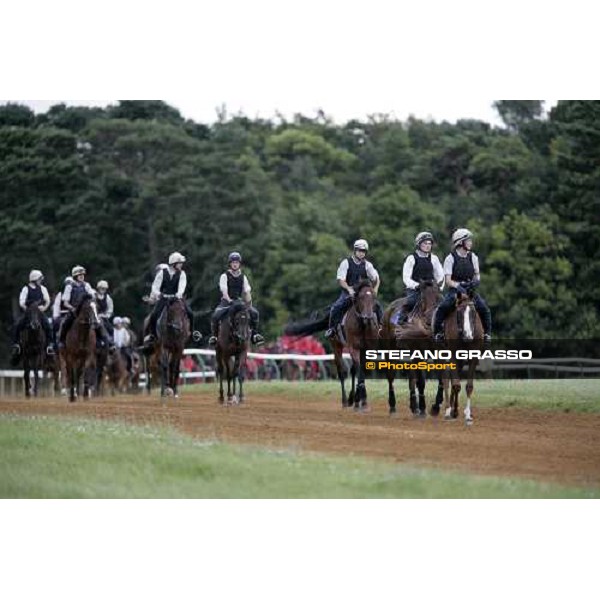 Francesca Cumani leads a group of horses during morning works at Warren Hill Newmarket, 14th july 2007 ph. Stefano Grasso