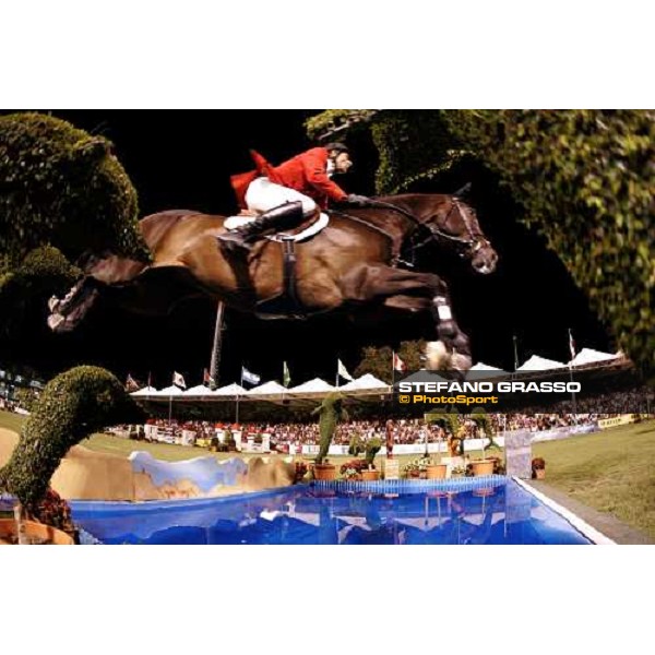 Ludger Beerbaum on Enorm, jumping the water in the 11¡ Csi Challenge Vincenzo Muccioli - Prix nr. 9 - Gruppo Poste Italiane San Patrignano, 22nd july 2007 ph. Stefano Grasso