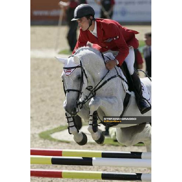 Stefan Eder on Cartier PSG during the 2nd rating competition for the individual and Team Fei Mannheim, 16th august 2007 ph. Stefano Grasso
