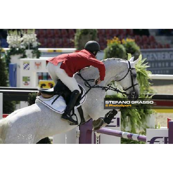 Stefan Eder on Cartier PSG during the 2nd rating competition for the individual and Team Fei Mannheim, 16th august 2007 ph. Stefano Grasso
