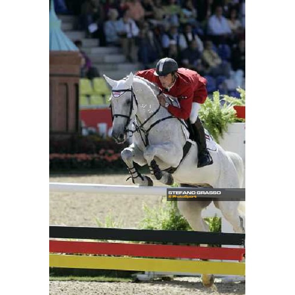 Stefan Eder on Cartier PSG during the 2nd rating competition for the individual and Team Fei Mannheim, 16th august 2007 ph. Stefano Grasso
