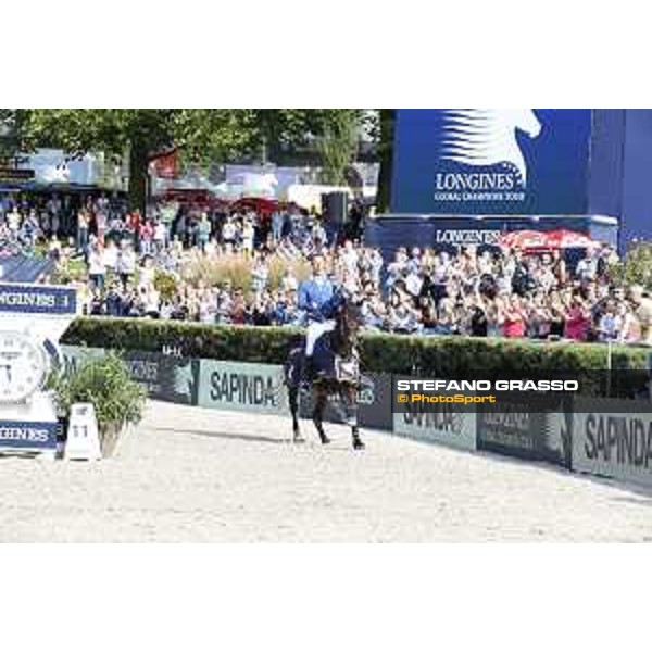 LGCT of Berlin - Prize giving ceremony - Christian Ahlmann on Codex One parades after winning the LGCT Grand Prix of Berlin presented by Sapinda - Berlin, 29th july 2017 - ph.Stefano Grasso/LGCT