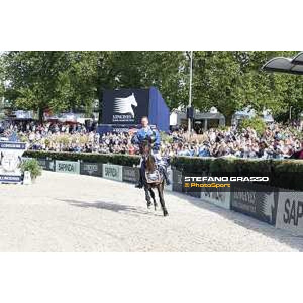 LGCT of Berlin - Prize giving ceremony - Christian Ahlmann on Codex One parades after winning the LGCT Grand Prix of Berlin presented by Sapinda - Berlin, 29th july 2017 - ph.Stefano Grasso/LGCT