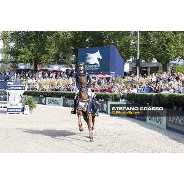 LGCT of Berlin - Prize giving ceremony - Christian Ahlmann on Codex One parades after winning the LGCT Grand Prix of Berlin presented by Sapinda - Berlin, 29th july 2017 - ph.Stefano Grasso/LGCT