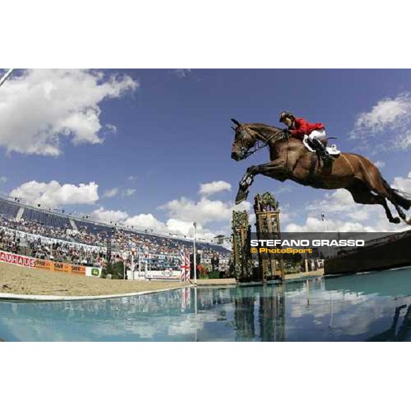 Meredith Michaels-Beerbaum on Shutterfly at the waterjump during the 2nd rating competition for the individual and Team Fei Mannheim, 16th august 2007 ph. Stefano Grasso
