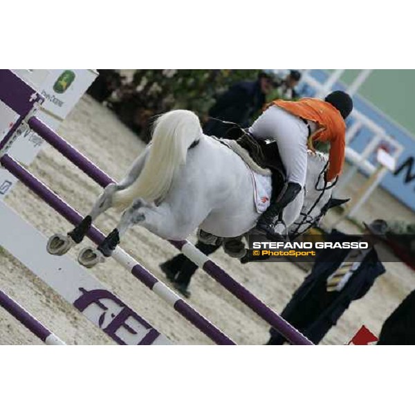 Gerco Schroder on Eurocommerce Berlin jumps during the team competition Mannheim, 17th august 2007 ph. Stefano Grasso