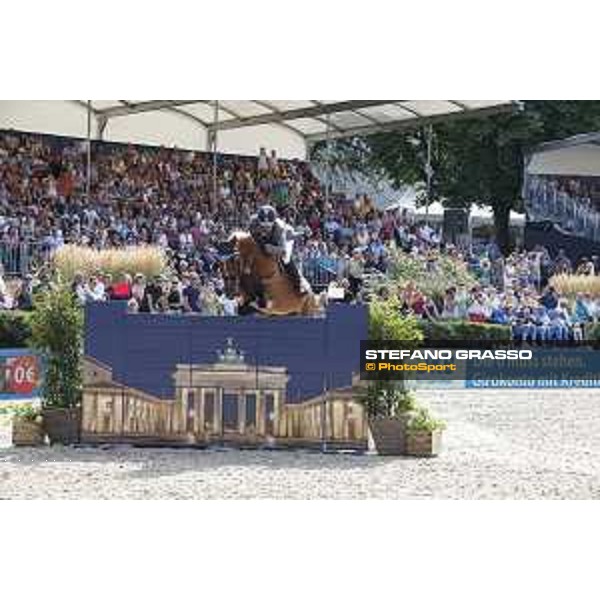 LGCT of Berlin - Class 5 - Ludger Beerbaum on Cool Down 7 - Berlin, - 30 July 2017 - ph.Mario Grassia/LGCT