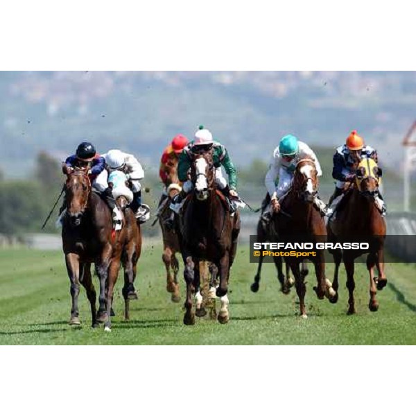 Pleasure Place(in the middle) wins Rome Capannelle, Derby Day 2003 ph. Stefano Grasso