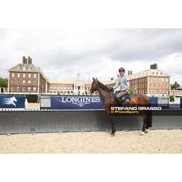 LGCT of London warming up in the main arena London,3rd august 2017 ph.© Stefano Grasso/LGCTLGCT of London warming up in the main arena - Enrick von Eckermann London,3rd august 2017 ph.© Stefano Grasso/LGCT