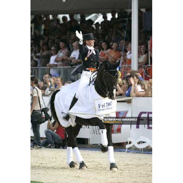Anky Van Grunsven on Keltec Salinero parades after winning the Fei European Dressage Championship LA MANDRIA-Venaria Reale-Druento (TO) - 2nd sept. 2007 ph. Stefano Grasso