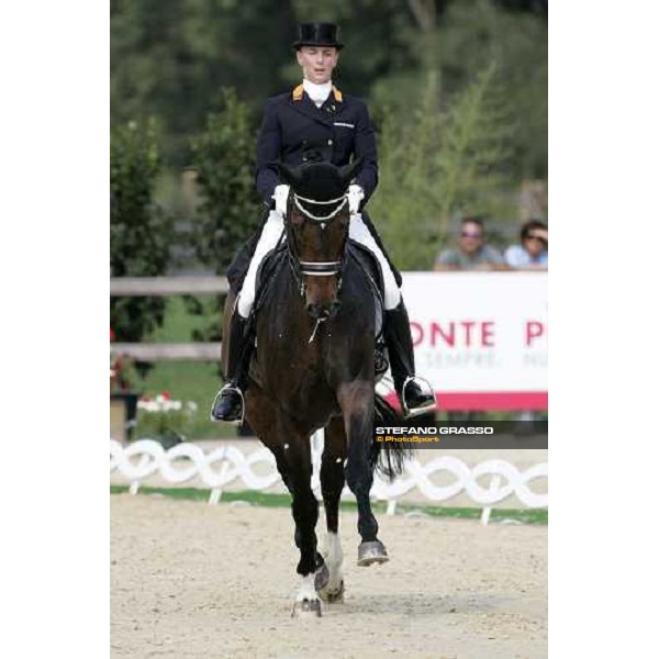 Imke Shellekens-Bartels on Hunter Douglas Sunrise bronze medalist of Gran Prix Kur at the Fei European Dressage Championship LA MANDRIA-Venaria Reale-Druento (TO) - 2nd sept. 2007 ph. Stefano Grasso