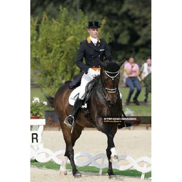 Imke Shellekens-Bartels on Hunter Douglas Sunrise bronze medalist of Gran Prix Kur at the Fei European Dressage Championship LA MANDRIA-Venaria Reale-Druento (TO) - 2nd sept. 2007 ph. Stefano Grasso